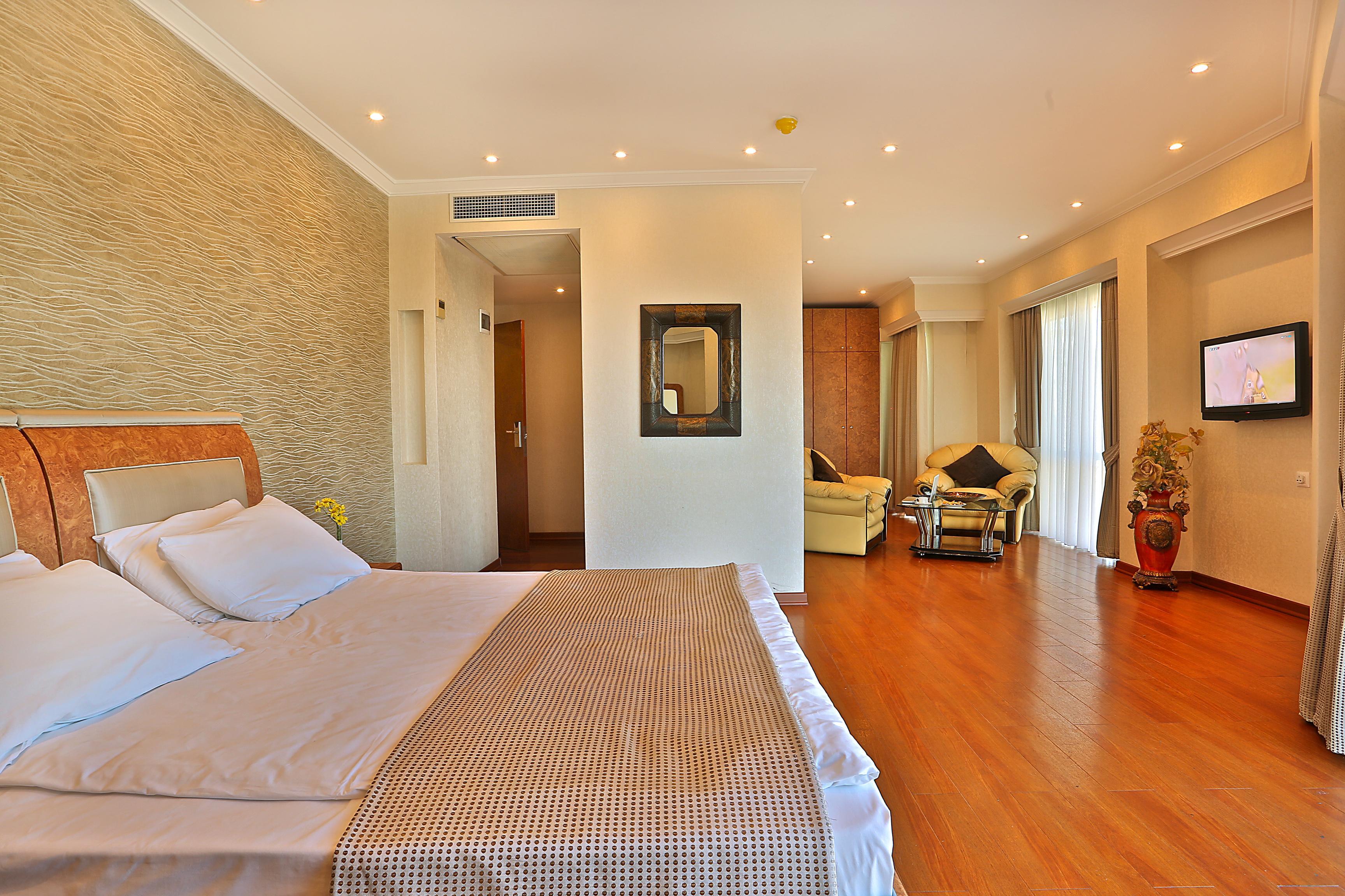Grand Madrid Hotel อิสตันบูล ภายนอก รูปภาพ