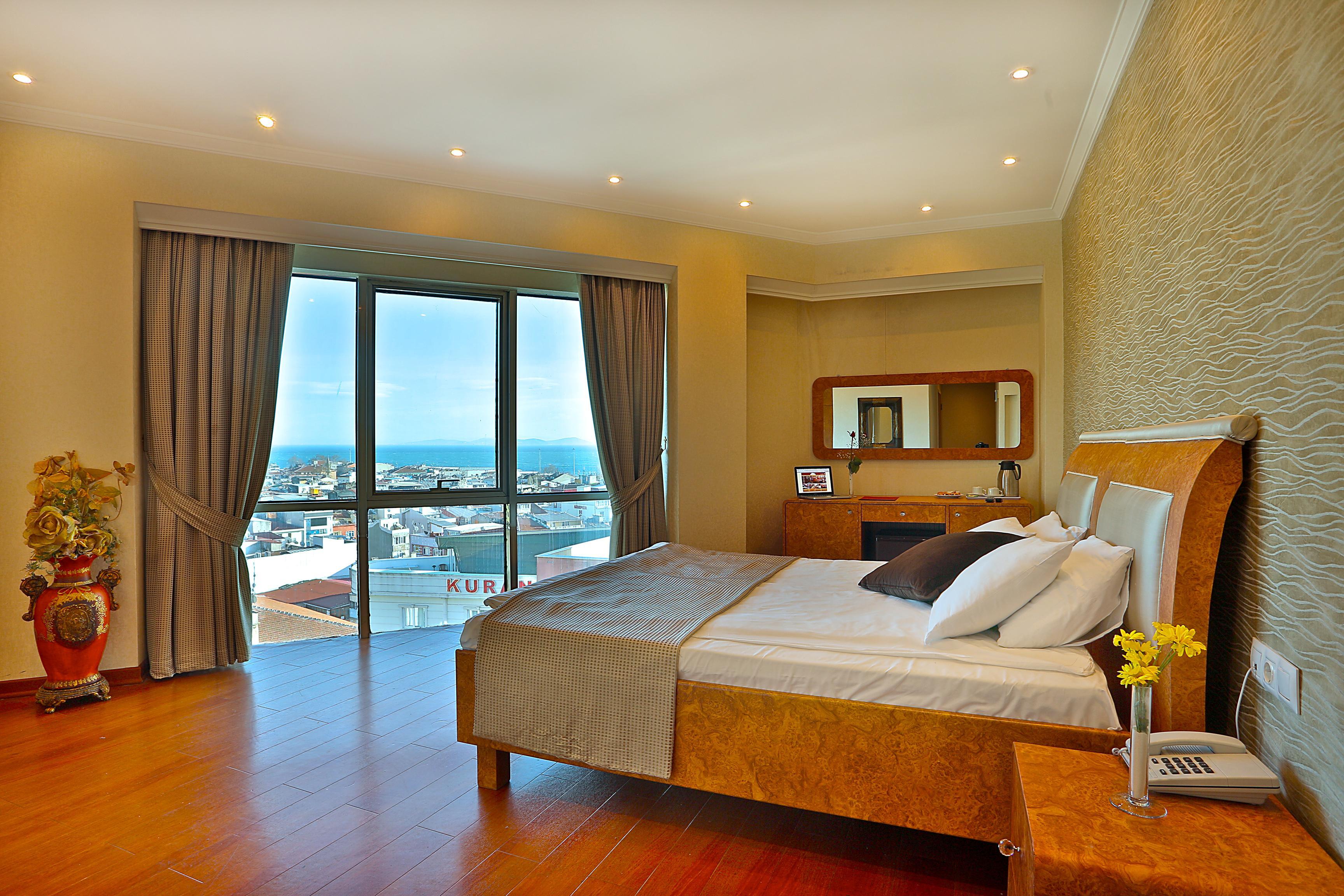 Grand Madrid Hotel อิสตันบูล ภายนอก รูปภาพ