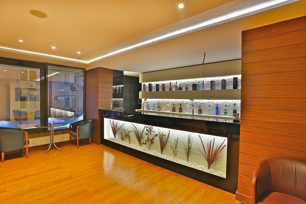 Grand Madrid Hotel อิสตันบูล ภายนอก รูปภาพ