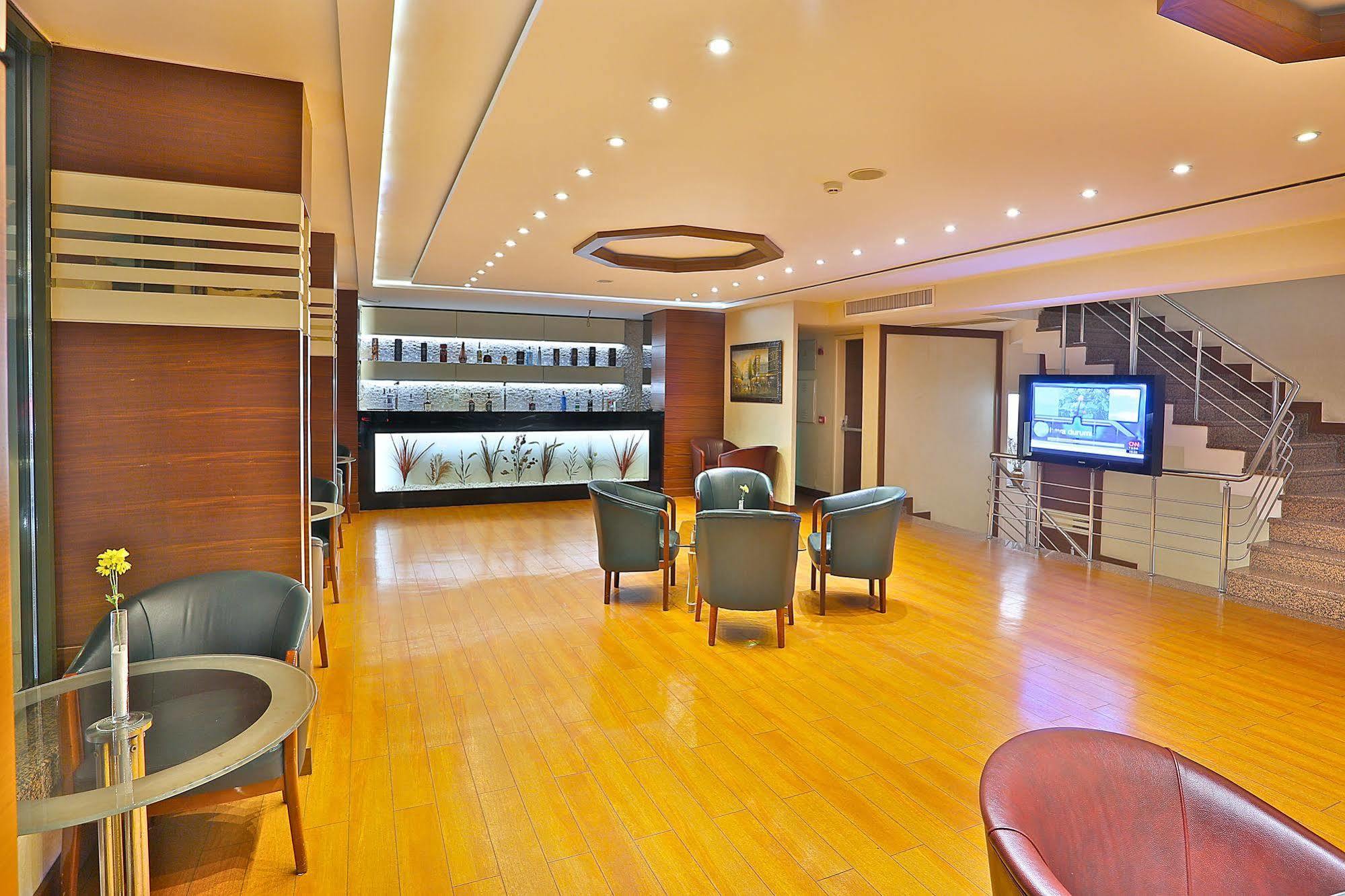 Grand Madrid Hotel อิสตันบูล ภายนอก รูปภาพ